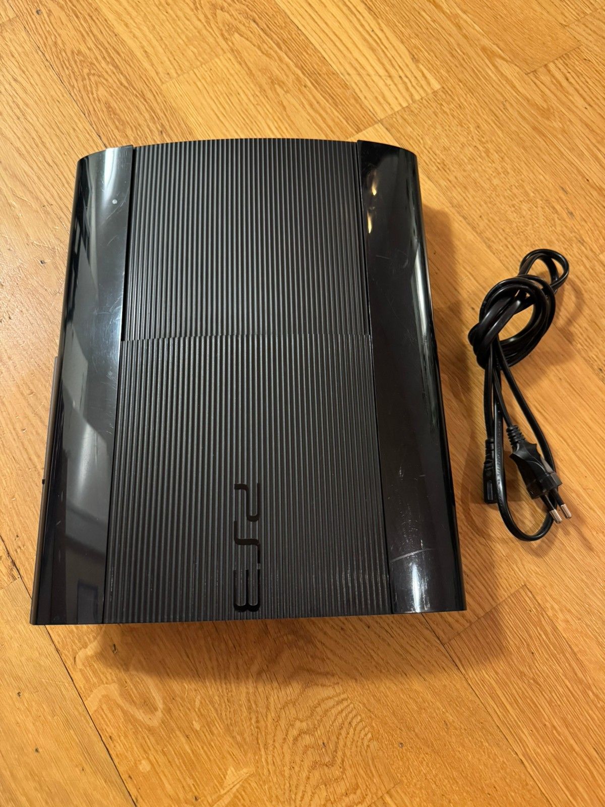 PS3 CON JUEGOS LIBERADO
